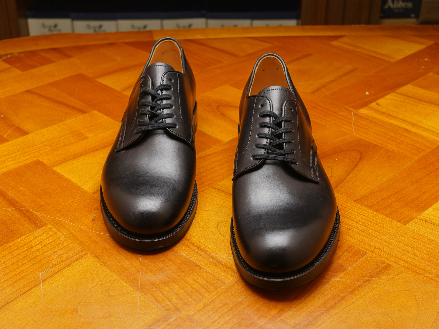 24751 / Navy Last Service Shoes