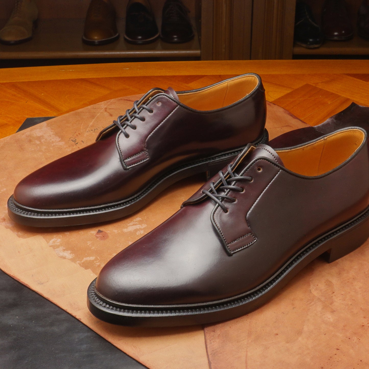 22533 Plain toe blucher Burgundy cordovan