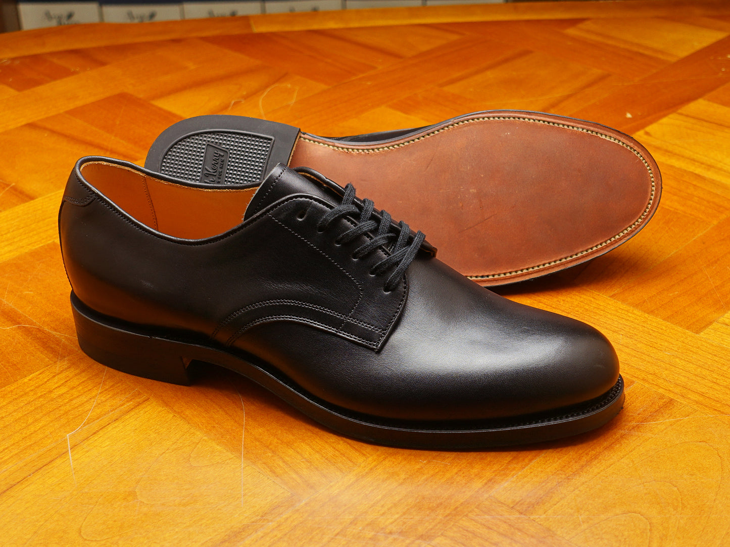 24751 / Navy Last Service Shoes