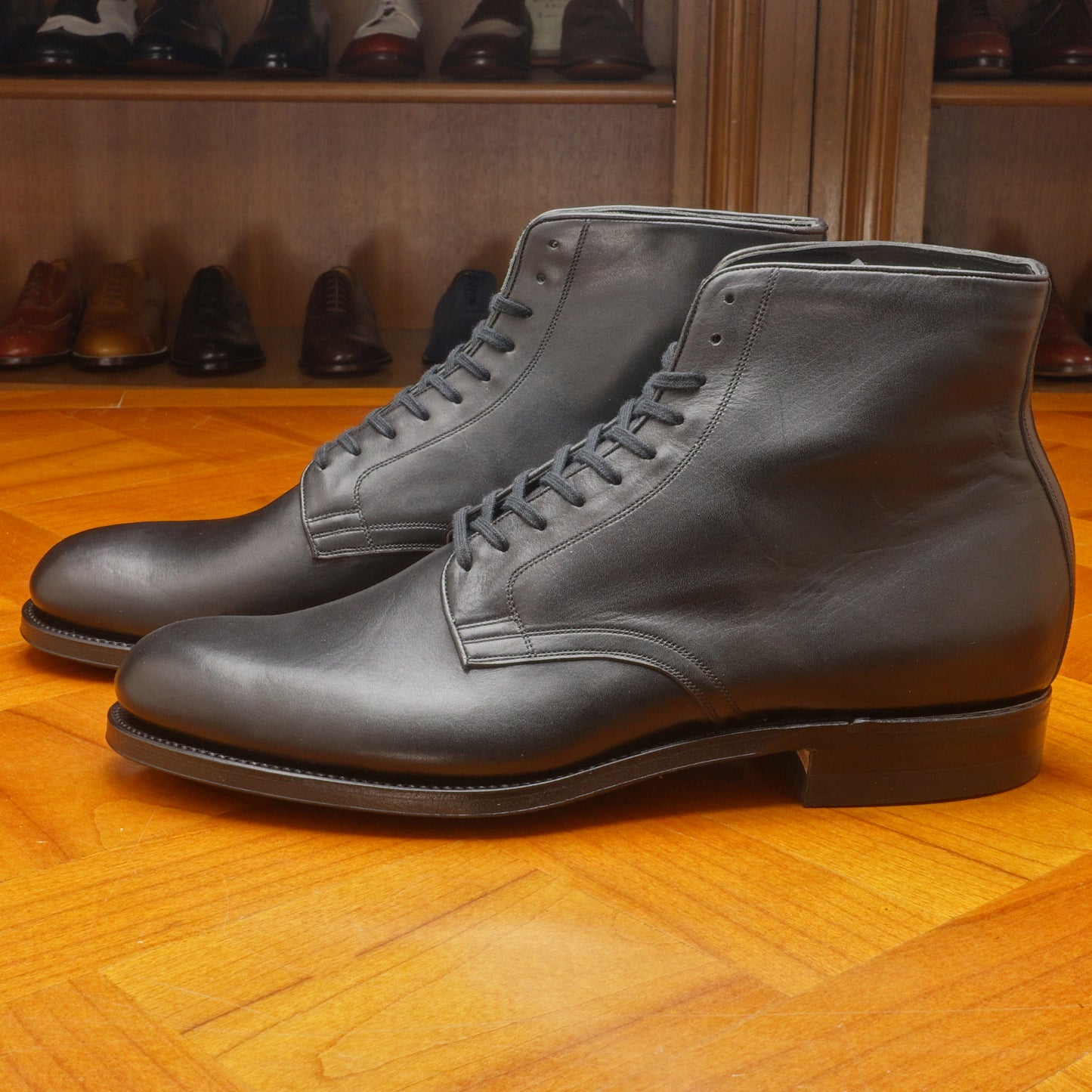[Now accepting reservations/Delivery at the  end of November 2026] 24751 / Navy Last Service Shoes