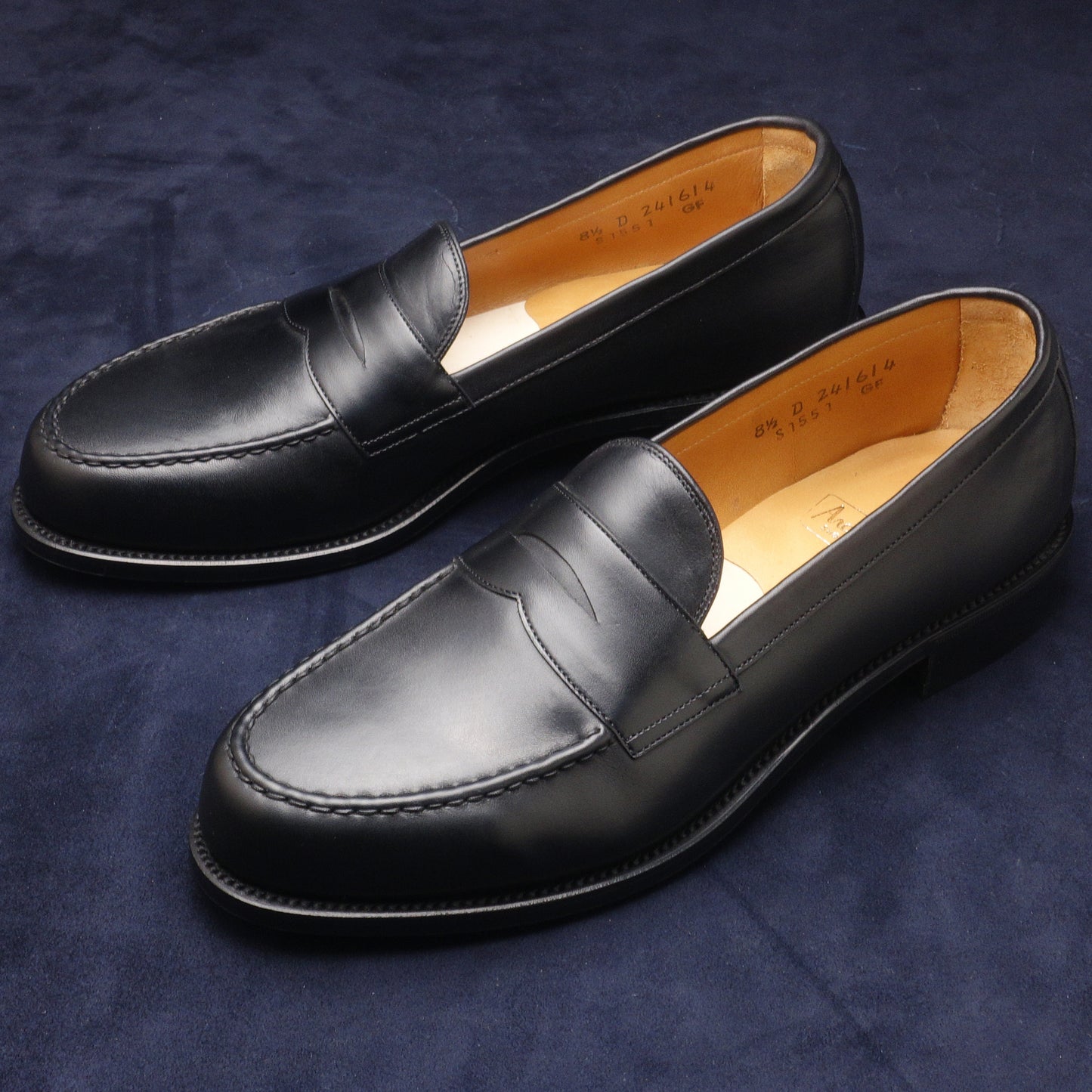 S-1551 Handsewn Moccasin Loafer Black Calf