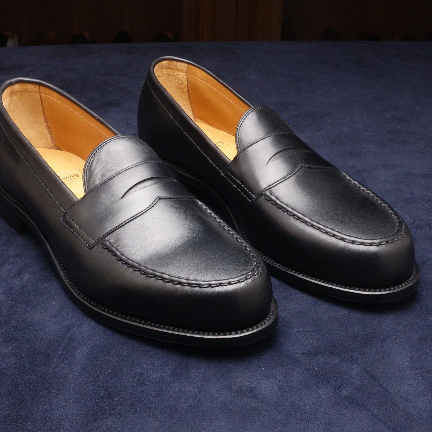 S-1551 Handsewn Moccasin Loafer Black Calf